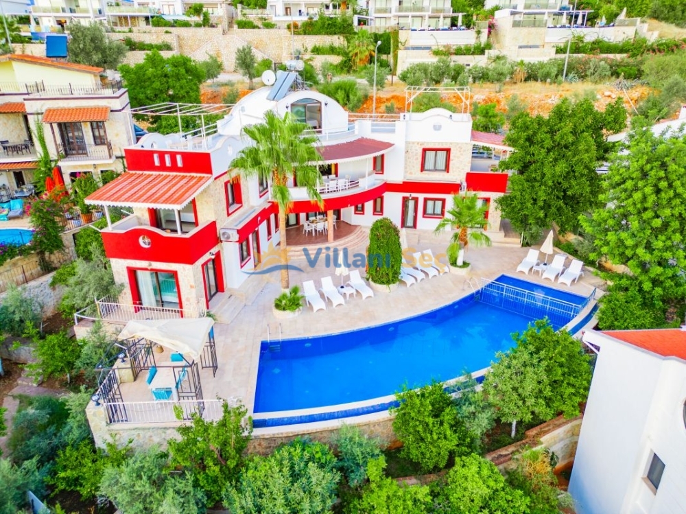 Villa Waterfall - 3