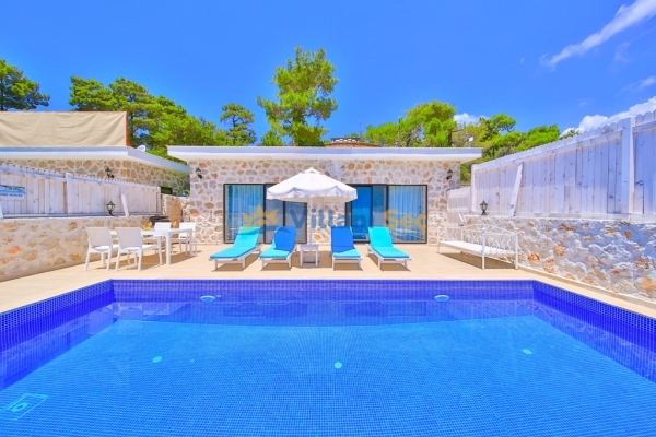 Villa Stone House 2