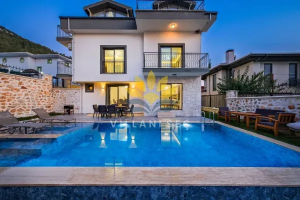 Villa Famos 2