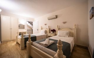 Villa Saraf